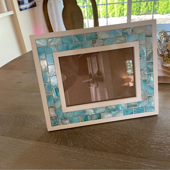 Set of two 5x7 (your picture size) frames. Like brand new! - Picture 3 of 3